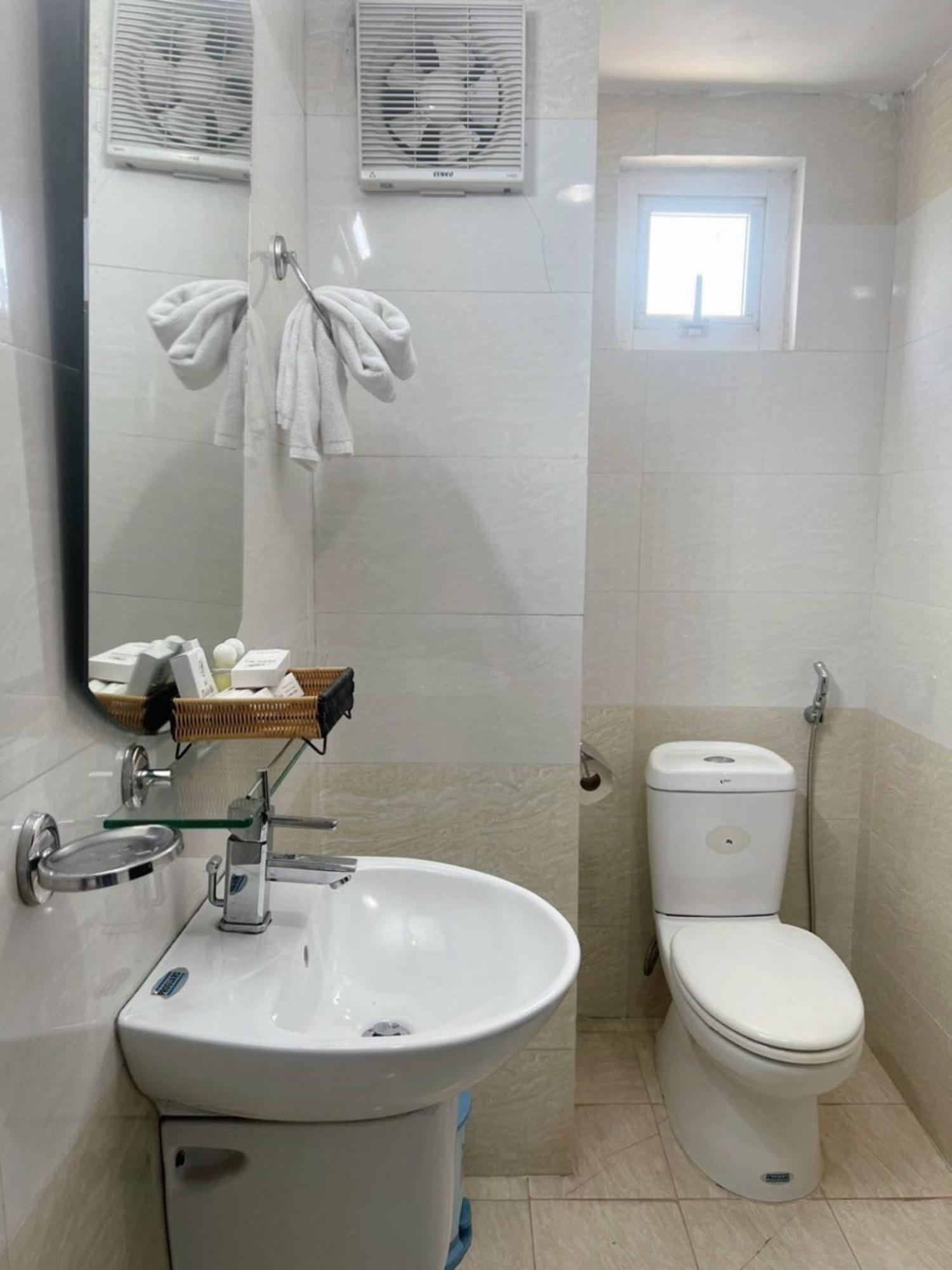 Thien Ha Hotel Thu Dau Mot Room photo